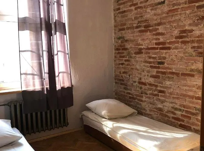 Baza 15 Hostal Breslavia